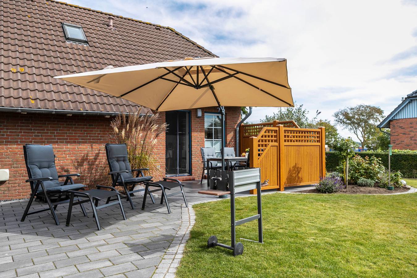 Ferienhaus 'Friesenkate Frieko' mit privater Terrasse, privatem Garten und Wlan in Friedrichskoog-Spitze, Friedrichskoog