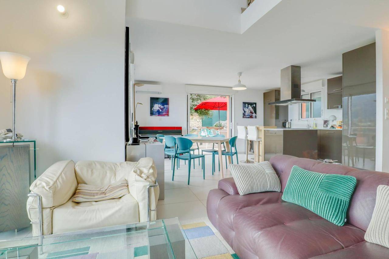 Four-Bedroom House in Menton, Mittelmeerküste (Frankreich)