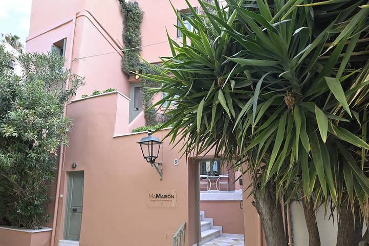 Villa für 6 Personen, mit Balkon und Garten