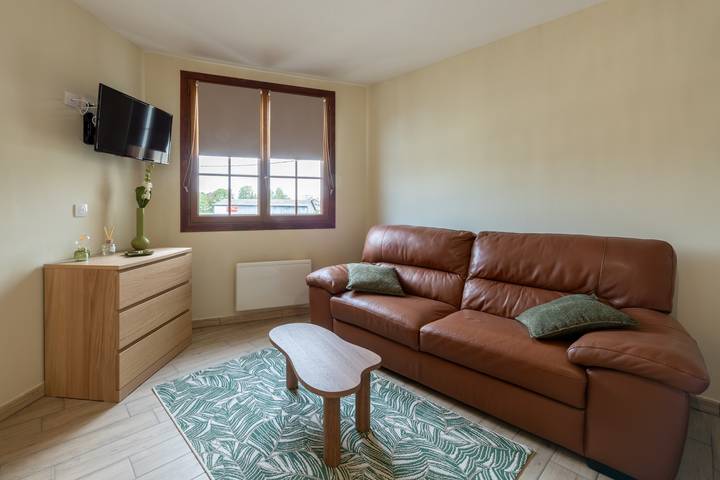 Gîte pour 2 personnes, avec terrasse, animaux acceptés à Saint-Quentin-la-Motte-Croix-au-Bailly