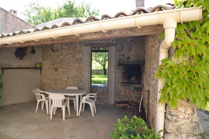Gîte for 4 people, with garden, with pets in Provence