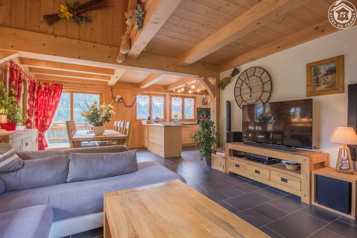 Gîte pour 9 personnes, avec terrasse ainsi que sauna et jacuzzi à La Giettaz - 4
