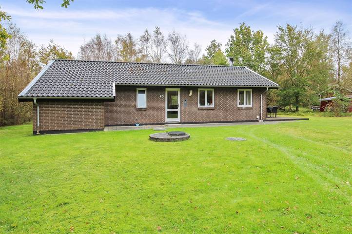 Ferienhaus für 6 Personen, mit Sauna und Terrasse, mit Haustier in Fur