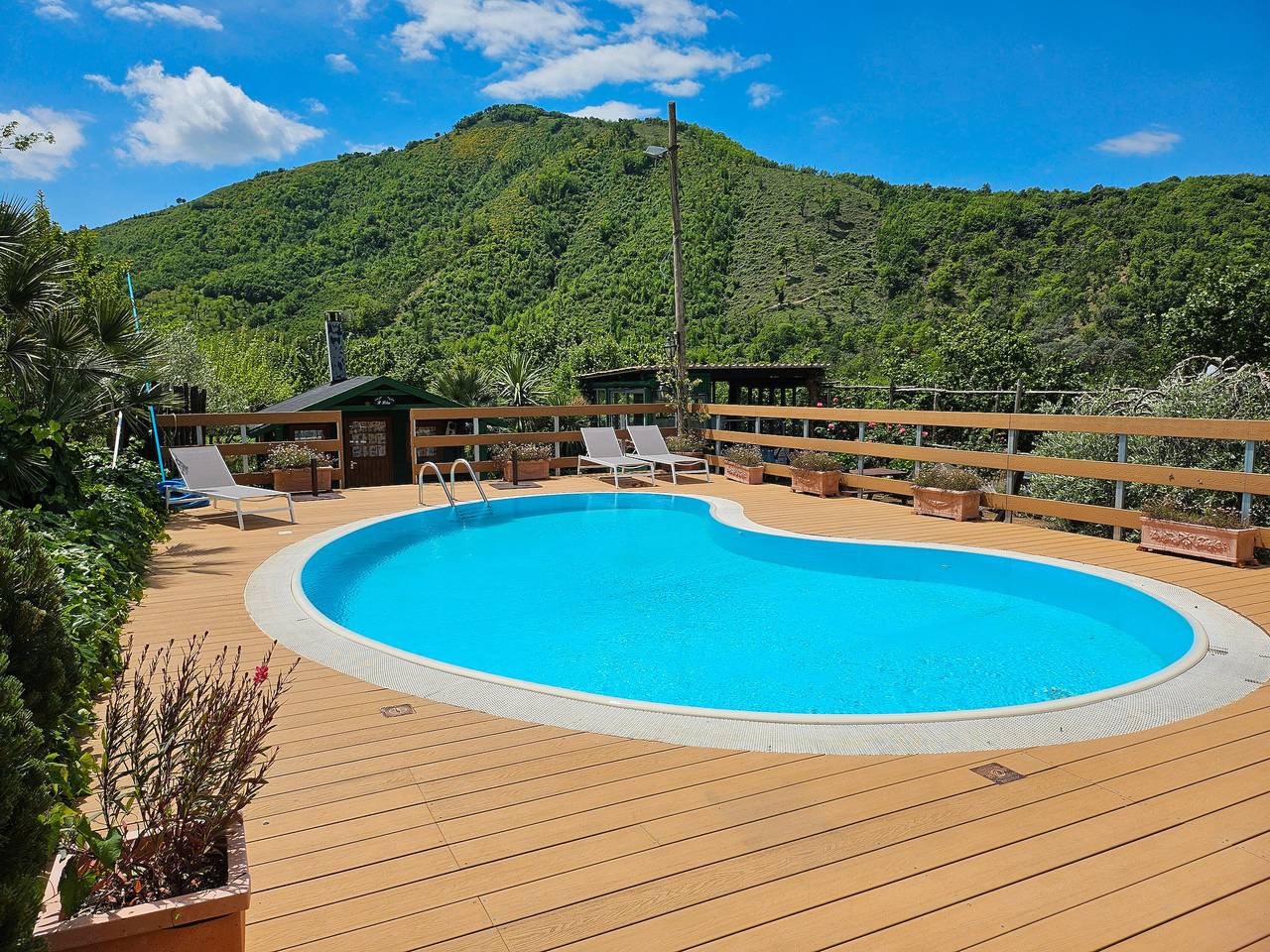 Entire apartment, Apartment 'Appartamenti In Agriturismo' with Mountain View, Wi-Fi and Air Conditioning in Fisciano, Salerno Province
