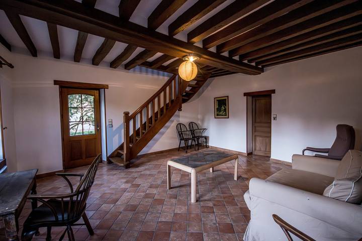 Ferienhaus 'La Fontaine - Grange Arthuis' mit gemeinsamem Garten und Wlan in Lavau, Loire-Tal