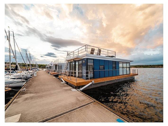 Hausboot für 5 Personen, mit Terrasse in Sachsen-Anhalt