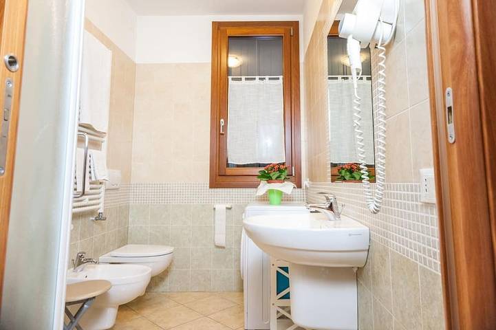 Ferienhaus für 6 Personen, mit Whirlpool und Garten in Punta Sabbioni - 3