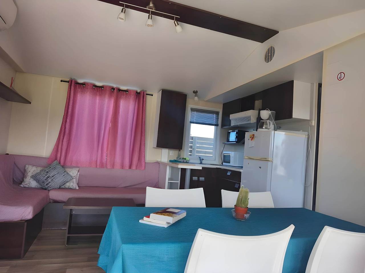 Casa equipada para 6 Wi-Fi parking gratis y playa a pocos minutos in Playa El Palmar, Vejer de la Frontera