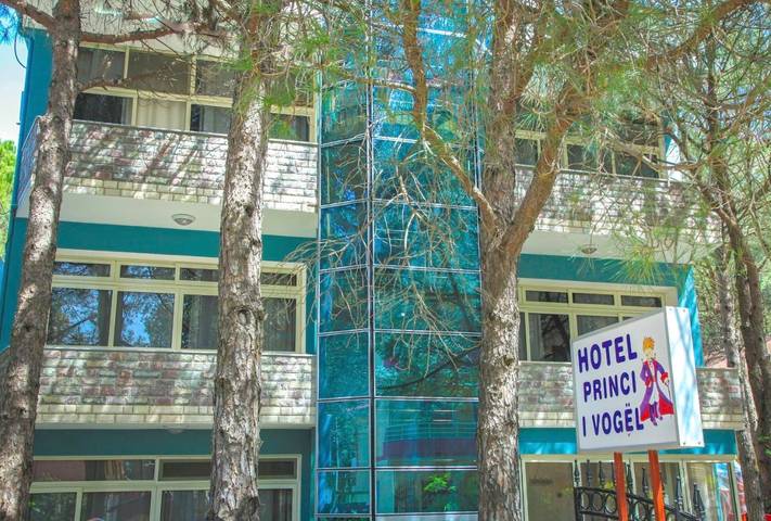 Hôtel pour 4 personnes, avec vue ainsi que piscine et jardin