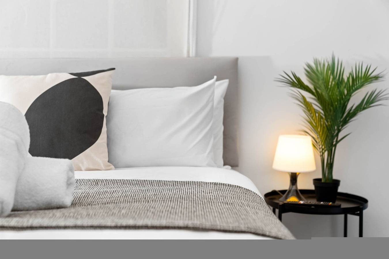 Modern 3 Bedroom Townhouse - Bedroom Tvs - Wolverhampton Centre in Wolverhampton, Birmingham Area