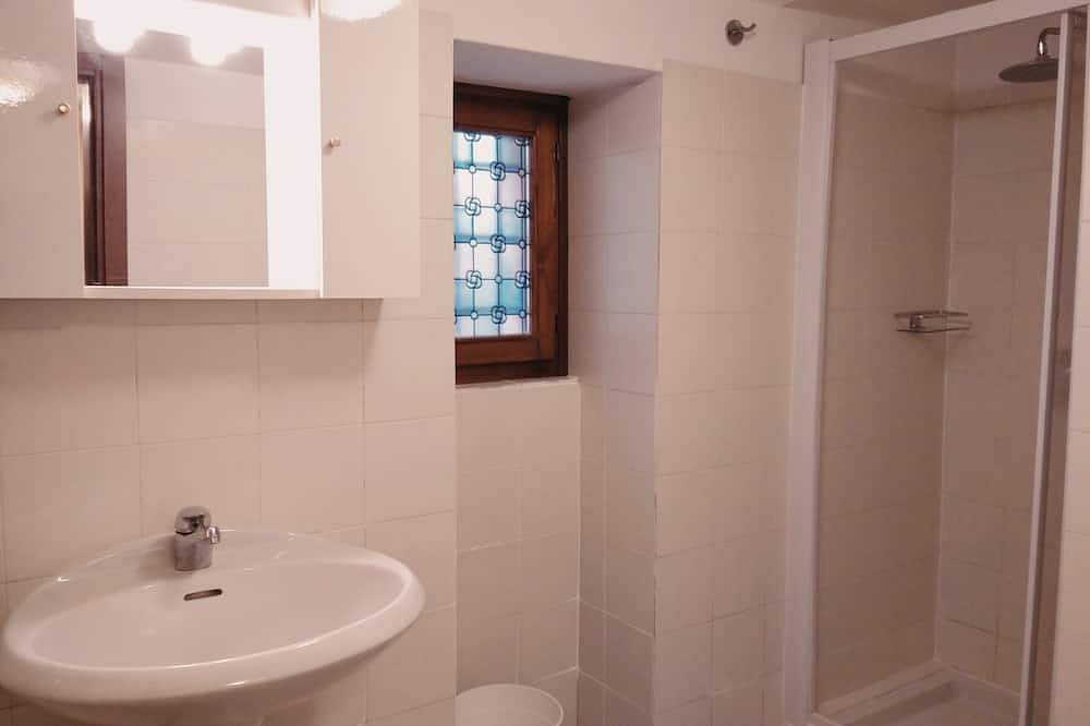 Entire apartment, Trarego 1 Apartment in Viggiona, Trarego Viggiona
