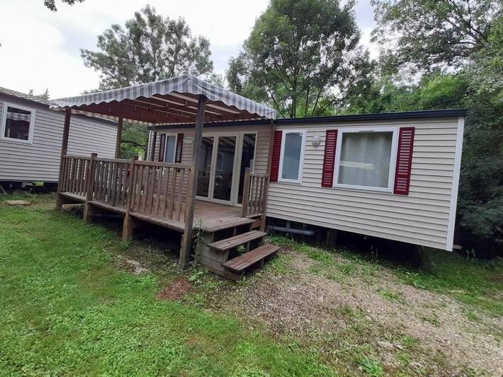 Location de vacances pour 6 personnes, avec piscine, animaux acceptés dans Sireuil