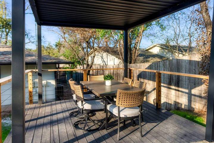 Casa de vacaciones para 16 personas, con piscina además de terraza y jacuzzi - 1