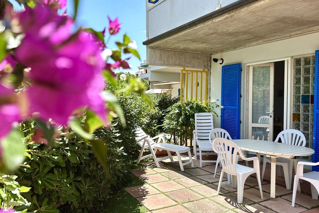 Entire apartment, M341 - Marcelli, Three-room apartment with garden close to the sea in Riviera del Conero