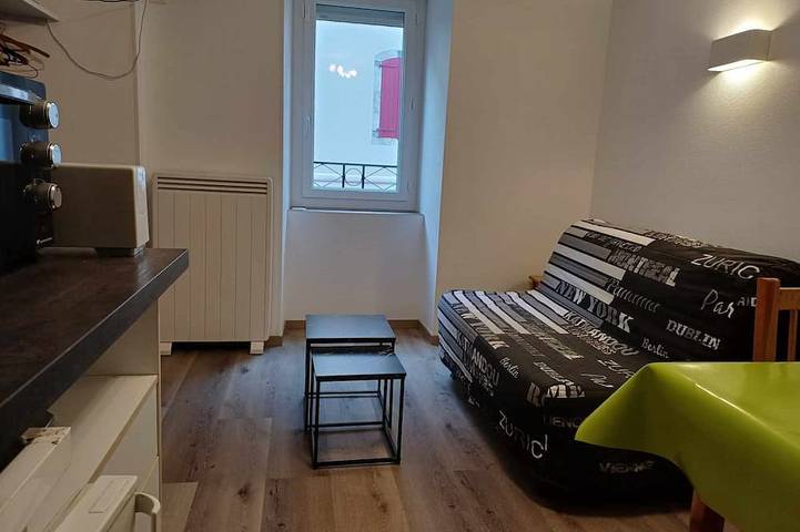Appartement de vacances pour 3 personnes, avec piscine ainsi que jacuzzi et sauna