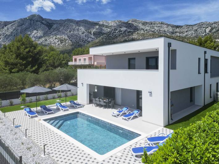 Ferienhaus für 8 Personen, mit Balkon/Terrasse und Meerblick sowie Garten und Pool in Orebic