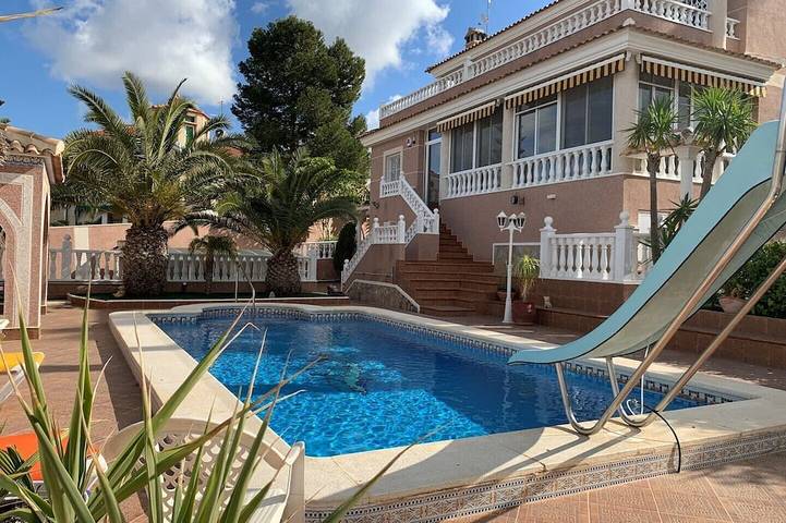 Chalet para 10 personas, con jardín - 1