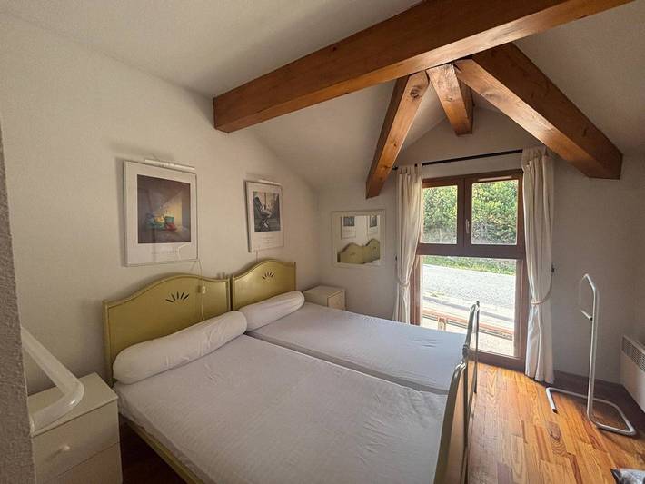 Gîte pour 6 personnes, avec vue sur le lac et balcon à Les Angles - 3