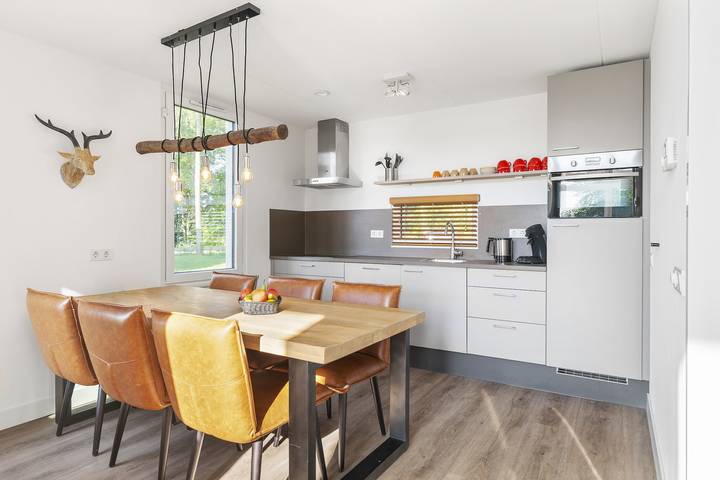 Bungalow für 6 Personen, mit Terrasse und Balkon/Terrasse an der Mosel - 4