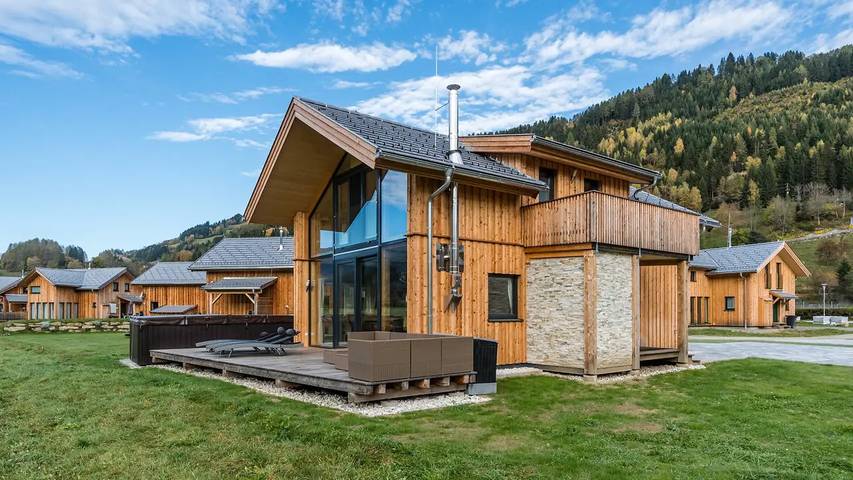Chalet für 13 Personen, mit Whirlpool und Sauna sowie Terrasse in Murau