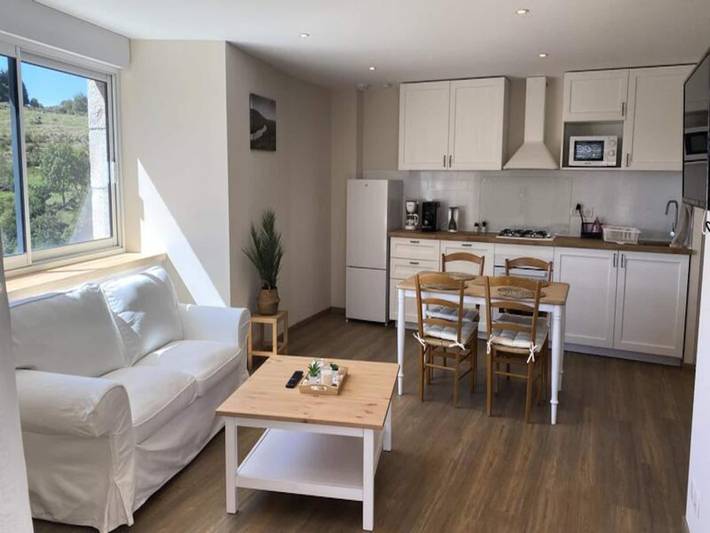 Gîte pour 2 personnes, avec jardin et piscine, adapté aux familles à Brion (Lozère) - 4