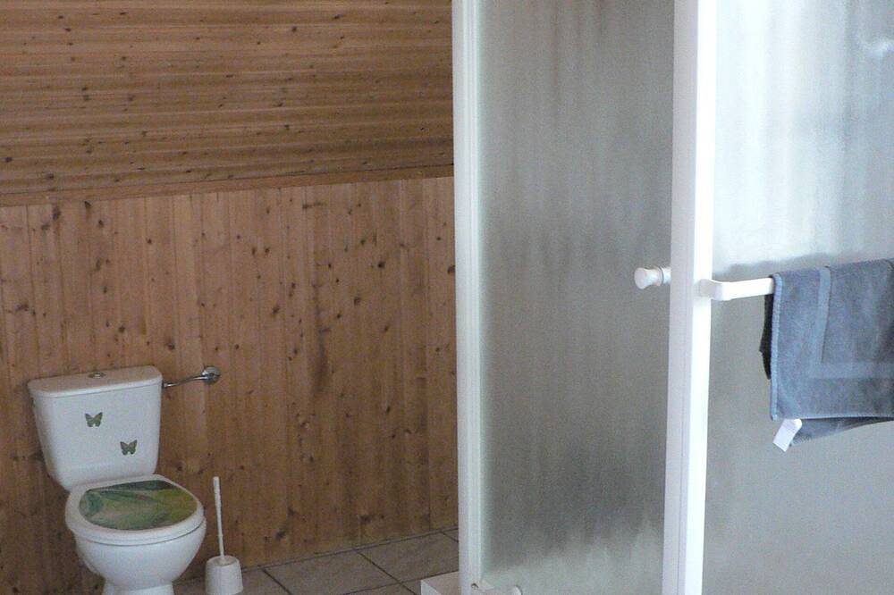 Ganze Wohnung, Geräumige Wohnung in ruhiger Lage in Weddingstedt, Heide und Umgebung