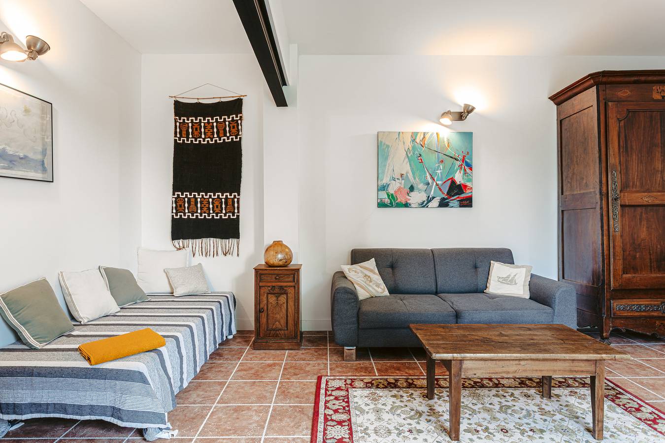 Gabae - Les Volets Gris: Gemütliches Ferienhaus mit Wlan und Homeoffice-Bereich in Puyravault, Rochefort und Umgebung