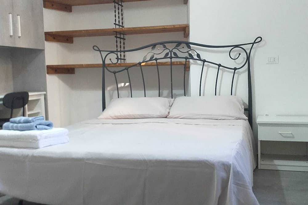 Entire apartment, Cozy apartment in the historic center of the fairytale city of Urbino in Urbino, Valle del Metauro