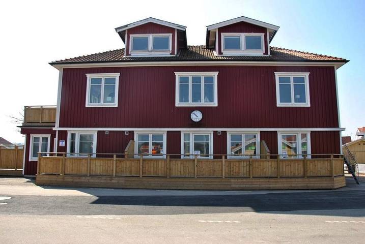 Ferienwohnung für 4 Personen, mit Terrasse und Ausblick in Ellös