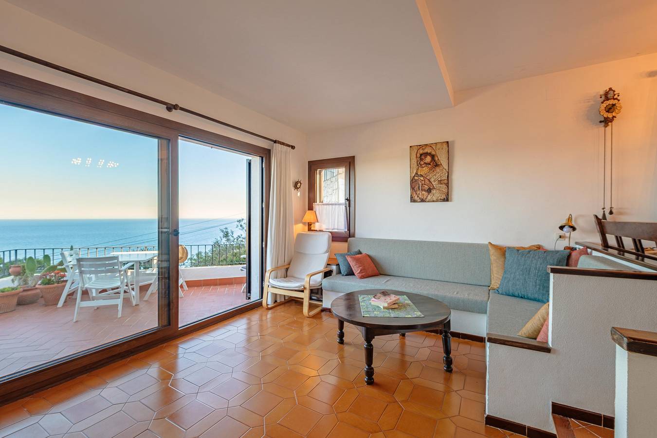 Appartement entier, Joli appartement avec magnifiques vues à la mer et piscine. in Begur, Costa Brava