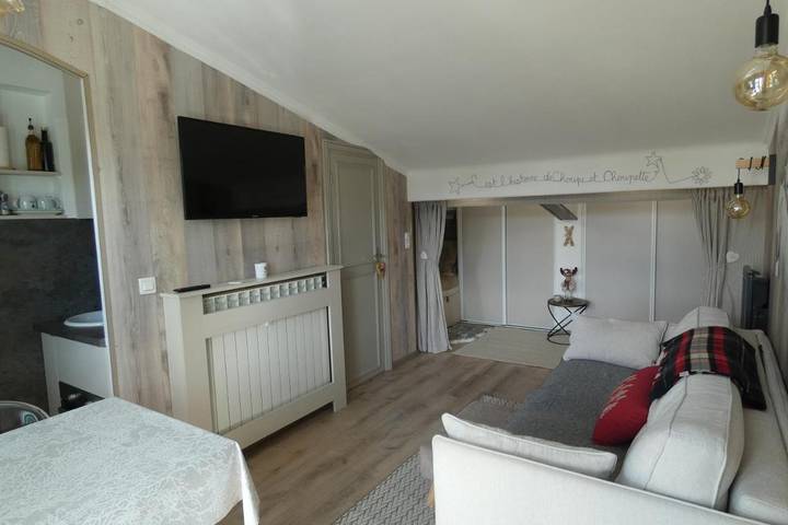 Gîte pour 4 personnes, avec terrasse et vue dans Office De Tourisme De Valberg - 2