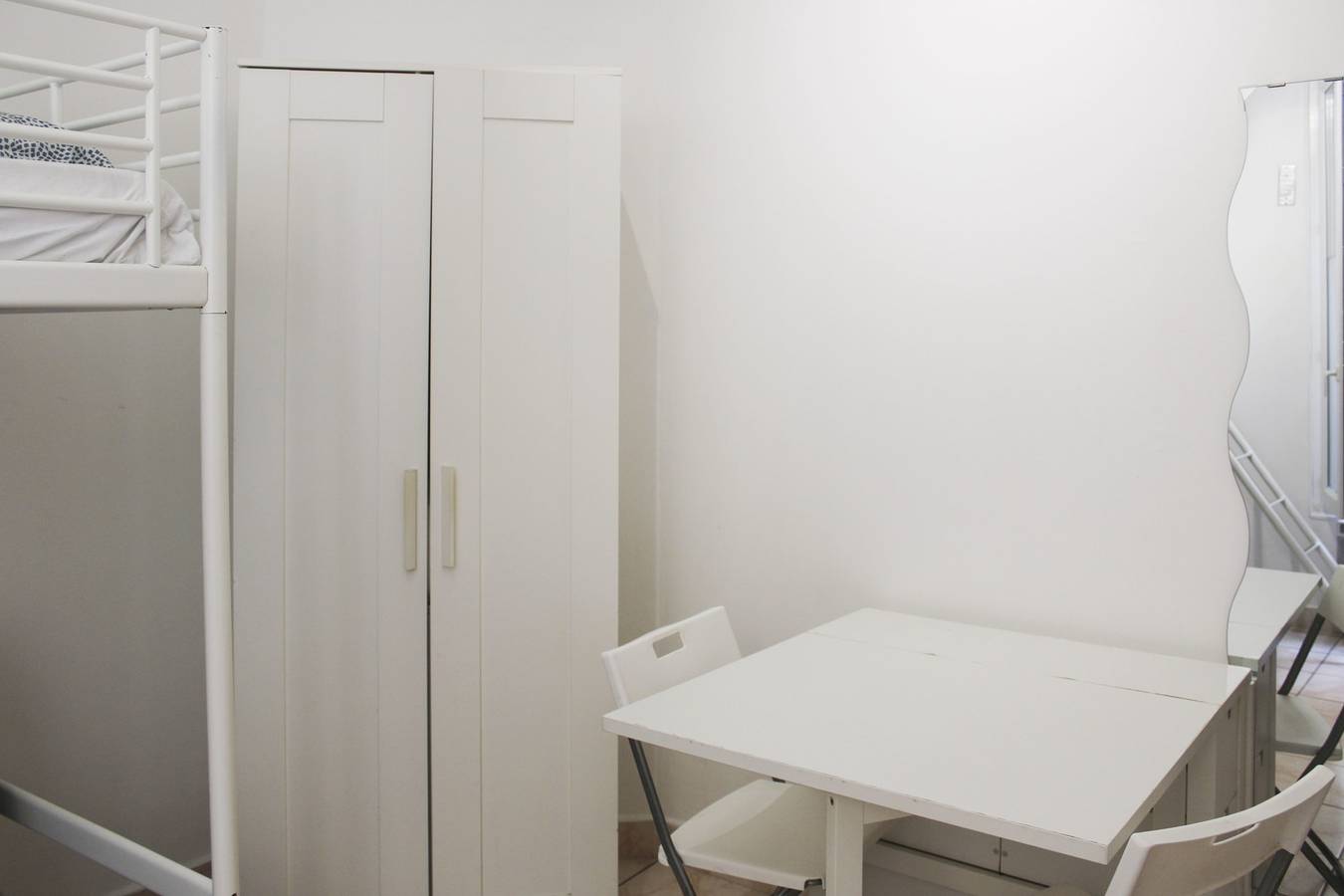 Entire studio, Bright studio located near Paris in Pantin, Seine-Saint-Denis