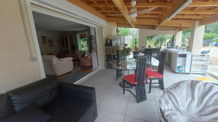 Location de vacances pour 6 personnes, avec jardin ainsi que piscine et vue à Restinclières - 4