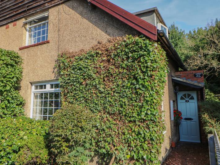 Log cabin for 5 people in Durham