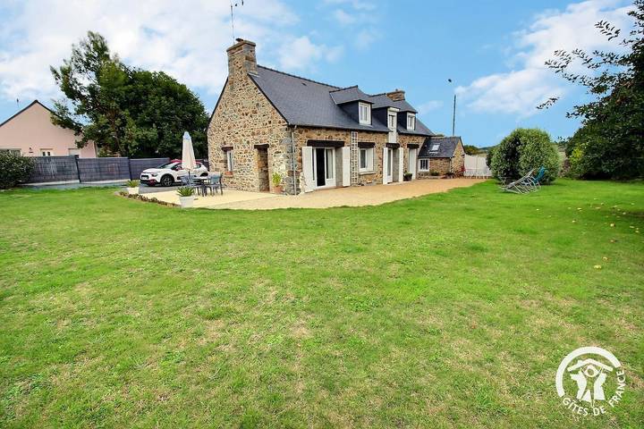 Gîte pour 6 personnes, avec Jardin