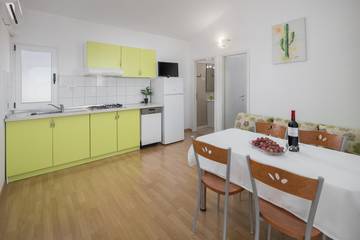 Maison De Vacances pour 6 Personnes dans Istrie centrale, Istrie, Photo 3