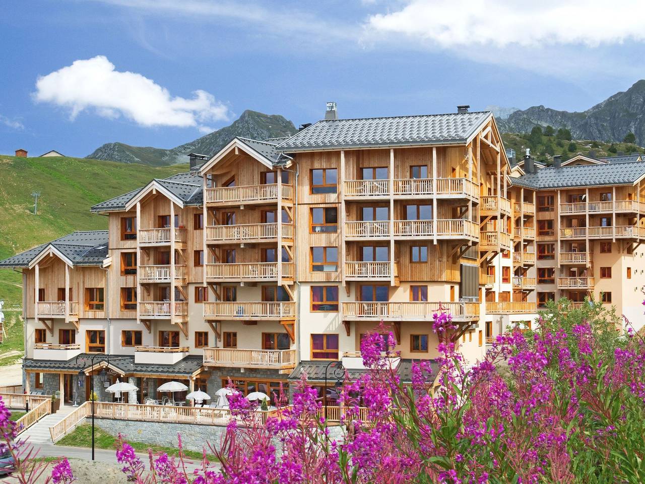 Entire apartment, Front de Neige in Plagne Villages, La Plagne-Tarentaise
