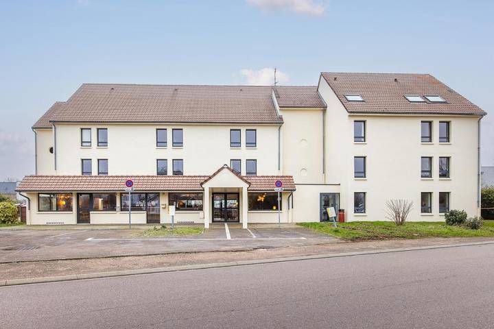 Hôtel pour 4 personnes à La Chapelle-Saint-Luc - 4