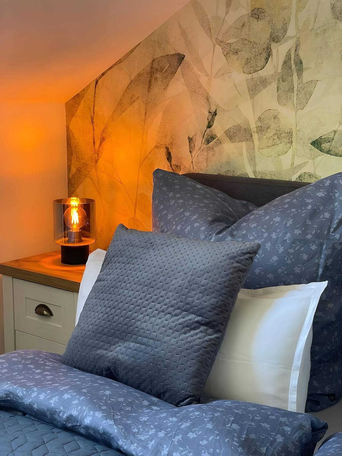 Ganze Wohnung, Gemütliche Ferienwohnung im Gutshaus Groß Upahl in Gülzow-Prüzen, Naturpark Nossentiner/Schwinzer Heide