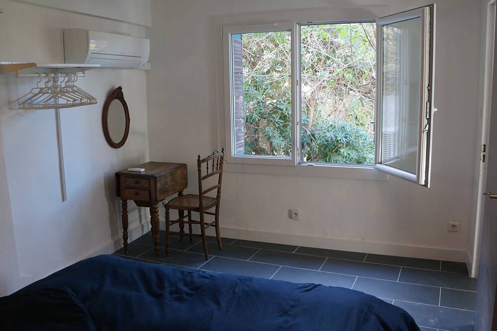 Appartement entier, Un p'tit coin vue mer sous la vigne in Ensuès-la-Redonne, Côte méditerranéenne (France)
