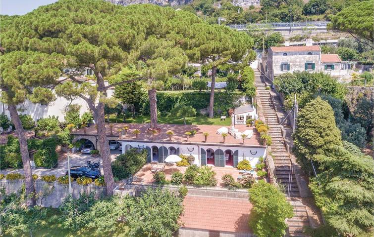 Casa vacanza per 4 persone, con Terrazza e Giardino a Vietri sul Mare