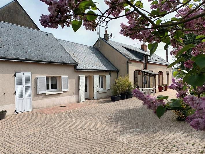 Gîte de charme avec jardin et parking privé près de Paris et Orléans in Oison, Région de Pithiviers