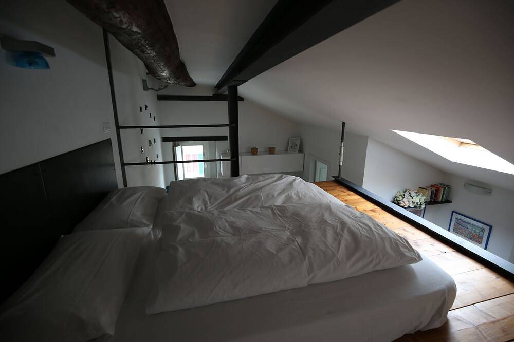 Ganze Wohnung, Loft am Aquarium (mit Parkmöglichkeit) in Genua (Stadt), Genua