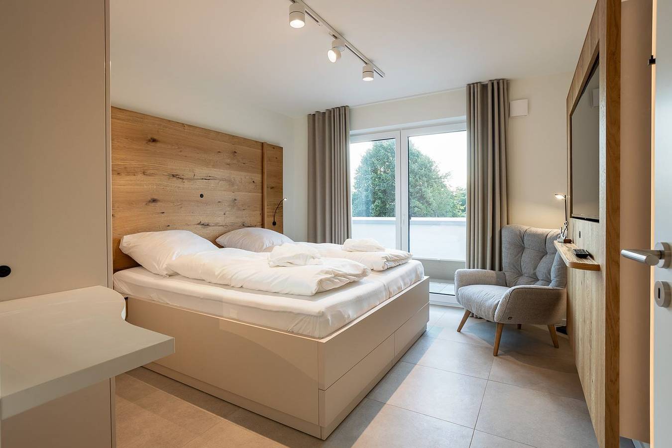 Ganze Wohnung, Dorumer Sielhuus 17 – Meerblick genießen. Balkon. Modern. Hell. in Dorum-Neufeld, Samtgemeinde Land Wursten