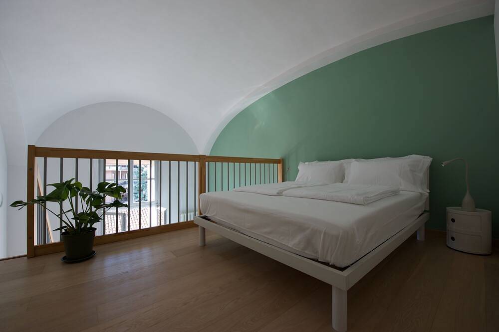 Ganze Wohnung, Loft Trevisan • Elegant loft with private garage in Bra, Cuneo Provinz