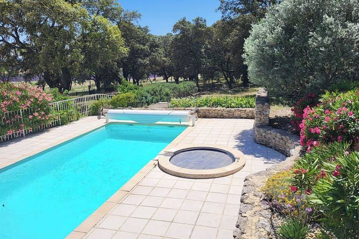 Maison de vacances pour 13 personnes, avec Jardin à Grignan
