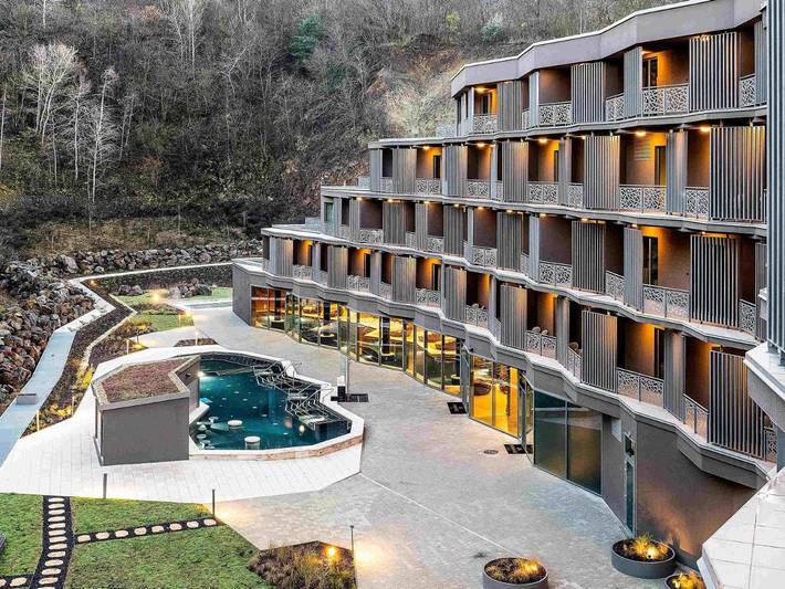 Hotel dla 2 osób, z basen i sauna oraz ogród i jacuzzi w Tokaj