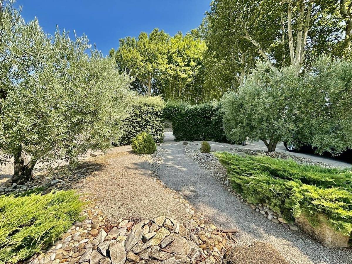 Three-Bedroom Villa in Gigondas, Vaucluse