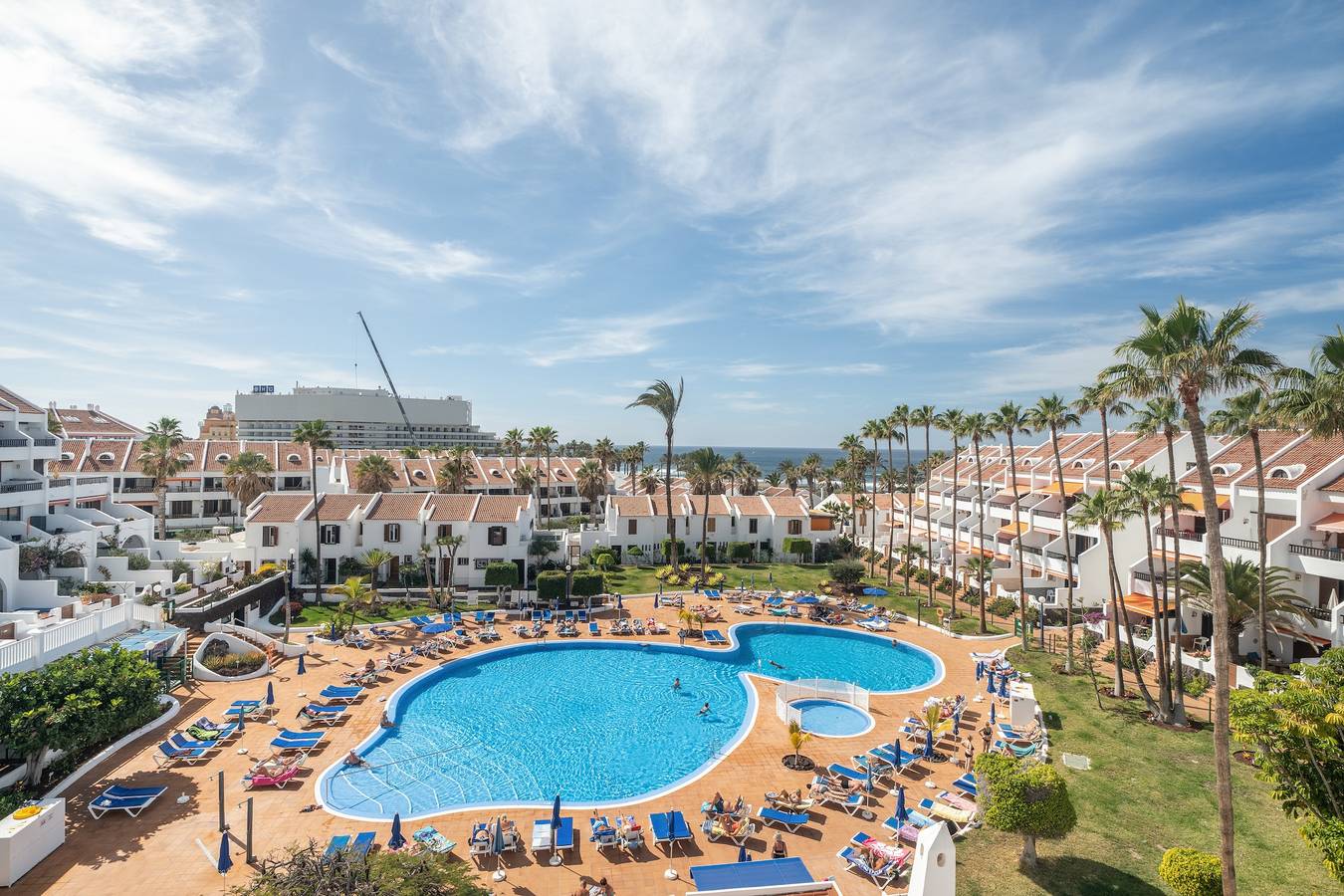 Maison de vacances « Santiago Beach » avec vue sur la mer, piscine commune et Wi-Fi in Playa de las Américas, Arona