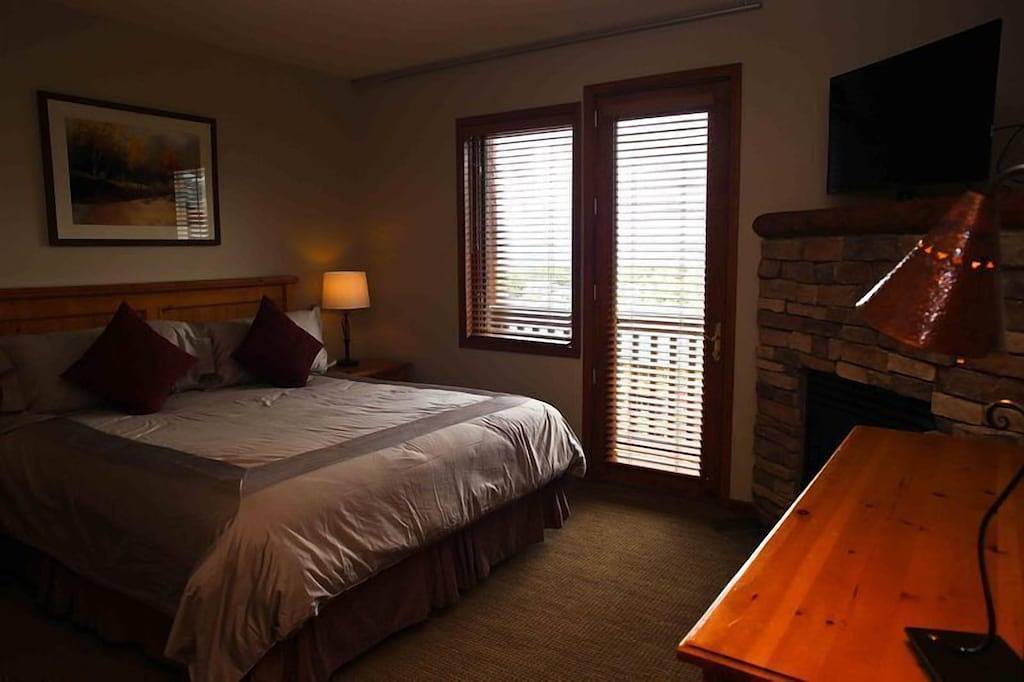 Eagle Run # 204 - Luxus Ski-In Ski-Out / Slope-Side; 3 Schlafzimmer in Mammoth Lakes, Mammoth Mountain